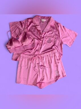 Juicy Couture Satin Type Pink Short Pajama Set with Bra! NWOT! Took tags off :(